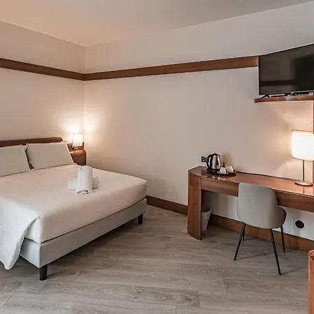 Bb Hotels Smarthotel Re Milano Nord Sesto San Giovanni Exterior photo