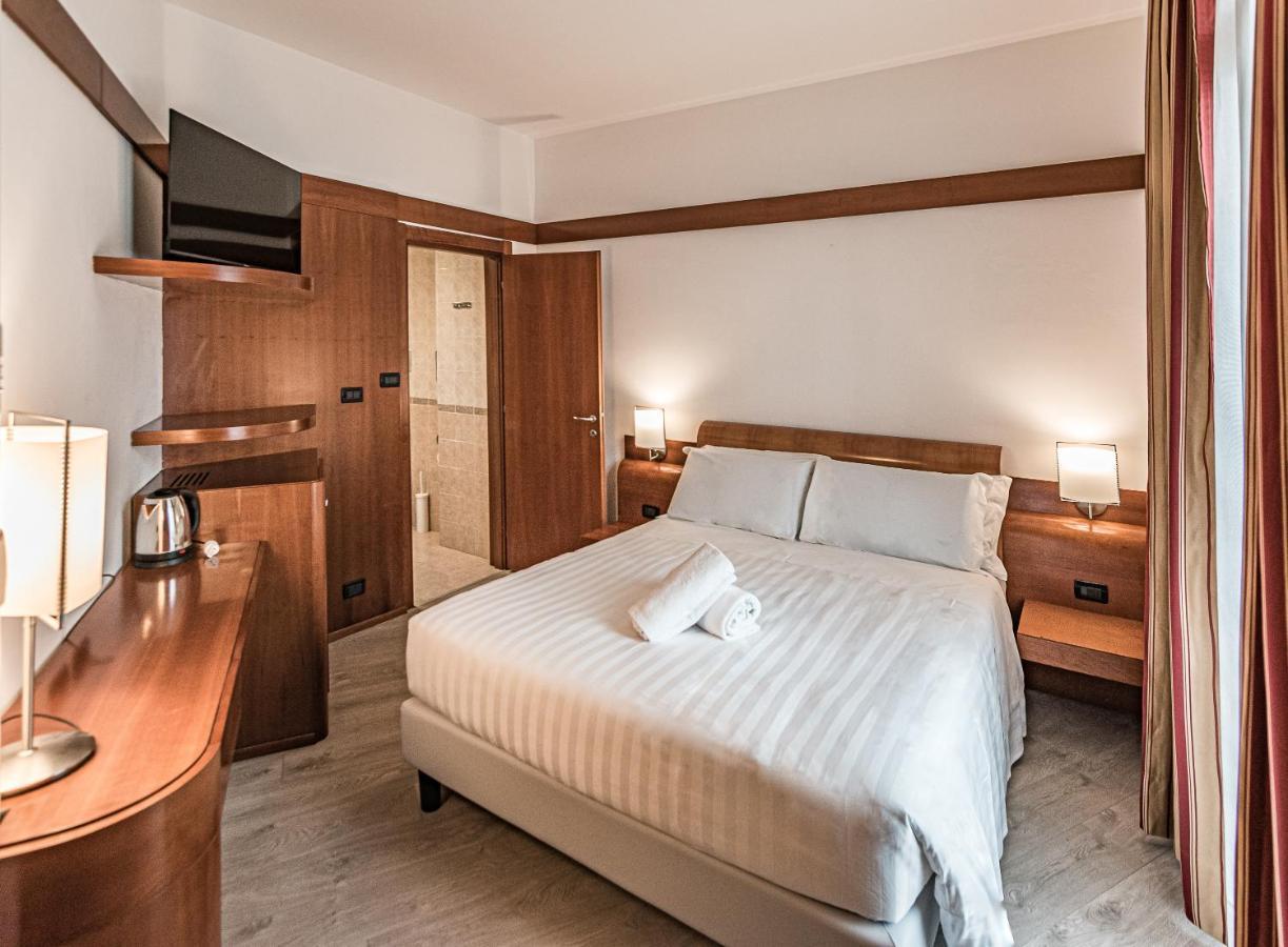 Bb Smarthotel Re Milano Nord Hotel 4*